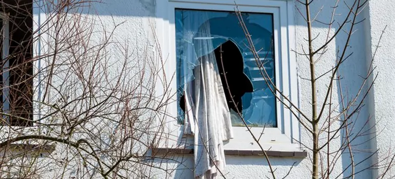 Storm Window Installation Contractors in London, Ontario